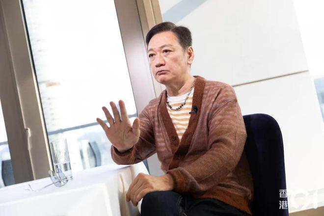 家拍戏不介意被嘲五音不全：我不觉得前TVB男星自爆因一个原因拒返娘(图6)